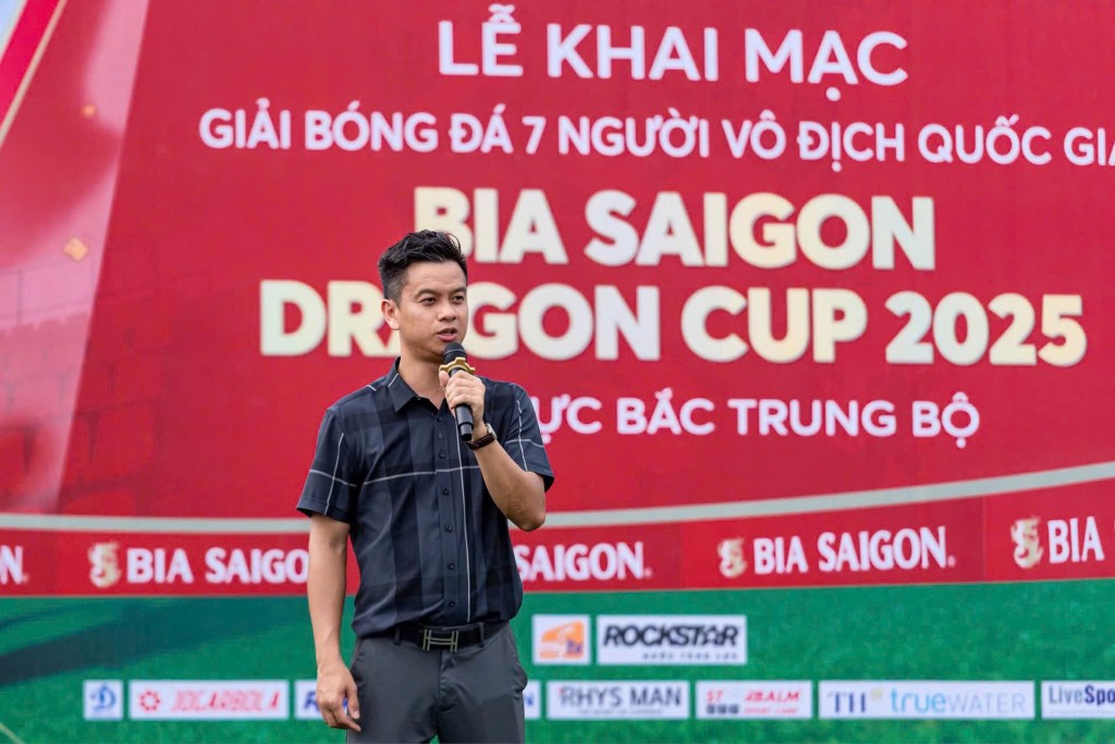  ông Phạm Ngọc Tuấn - Tổng giám đốc Công ty Cổ phần Bóng đá Việt (VietFootball), Trưởng BTC 