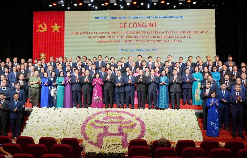 Lễ công bố các Nghị quyết của Ủy ban Thường vụ Quốc hội về sắp xếp đơn vị hành chính cấp xã