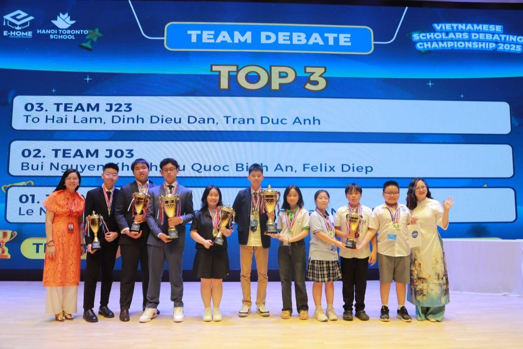 Tại bảng Junior, ba vị trí cao nhất đã gọi tên đại diện đến từ ba miền đất nước
