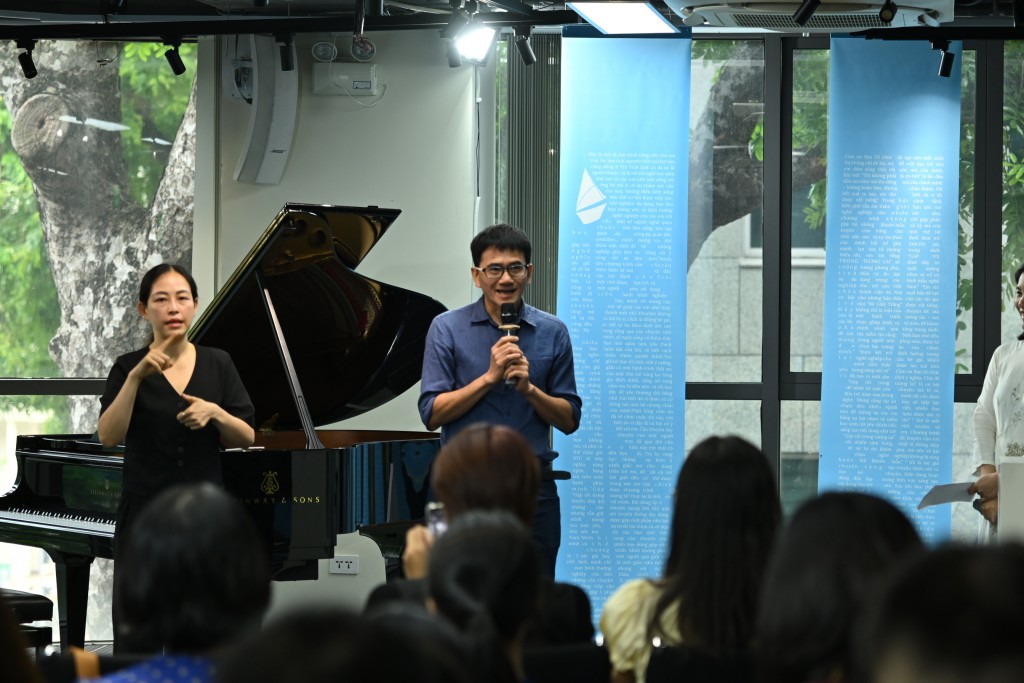 Ông Lê Quang Bình - Giám đốc ECUE 
