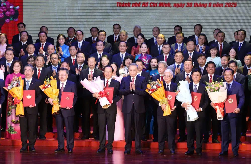 Tổng Bí thư Tô Lâm gửi lời chúc mừng đến Chính quyền TP Hồ Chí Minh mới