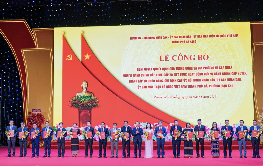 TP Đà Nẵng sau hợp nhất gồm 94 đơn vị hành chính cấp xã, gồm: 23 phường, 70 xã và 1 đặc khu hành chính - kinh tế Hoàng Sa (Ảnh Út Vũ)