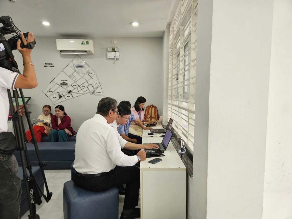 TP Hồ Chí Minh: Các phường, xã mới sẵn sàng phục vụ Nhân dân TP Hồ Chí Minh: Các phường, xã mới sẵn sàng phục vụ Nhân dân