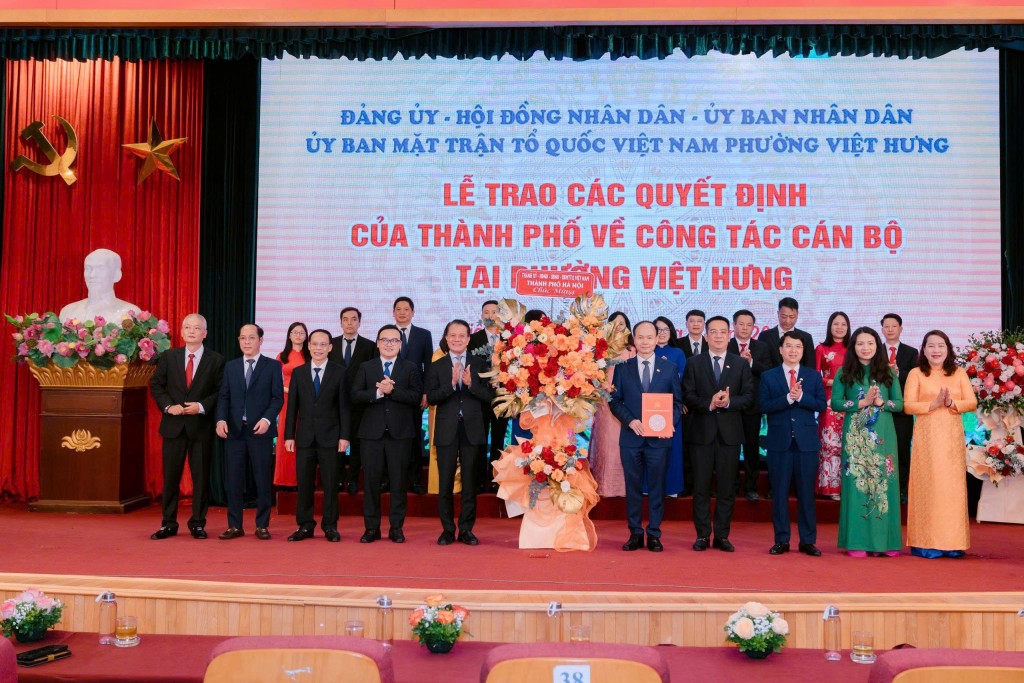 ủy viên Ban thường vụ Thành ủy, chủ nhiệm Ủy ban Kiểm tra Thành ủy