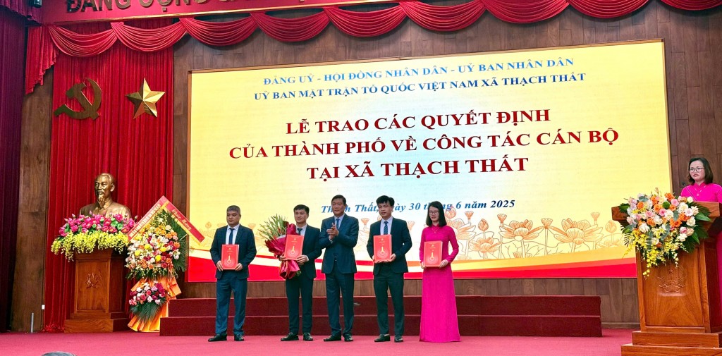 Xã Thạch Thất nỗ lực vận hành chính quyền địa phương hai cấp hiệu quả