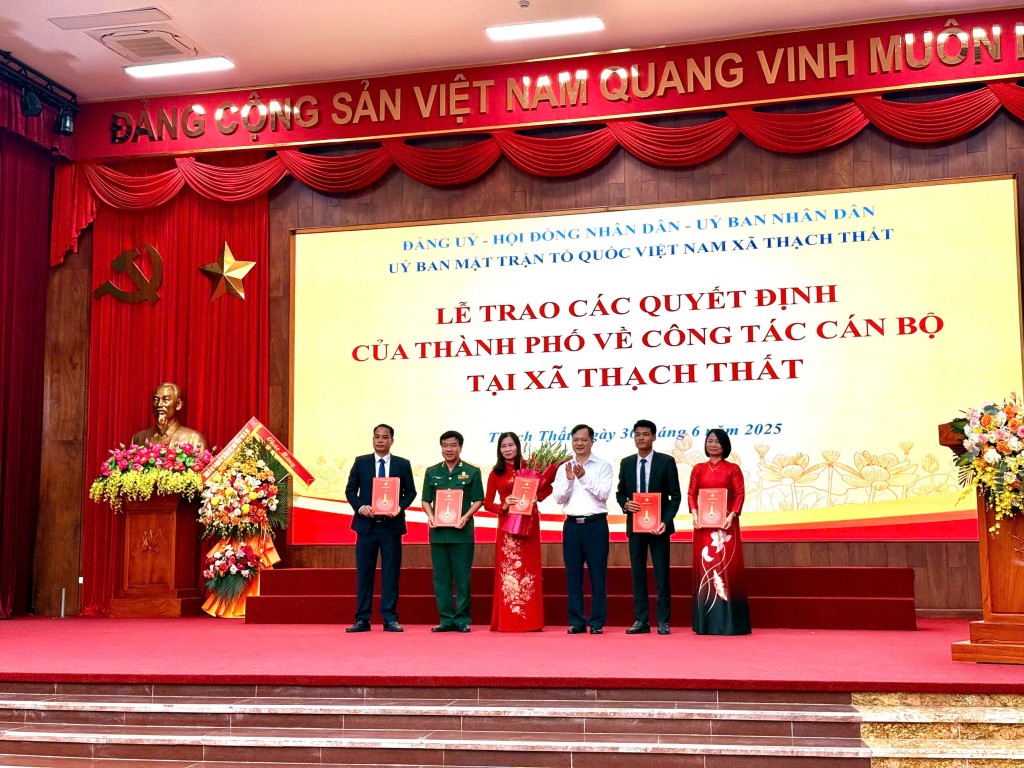 Xã Thạch Thất nỗ lực vận hành chính quyền địa phương hai cấp hiệu quả