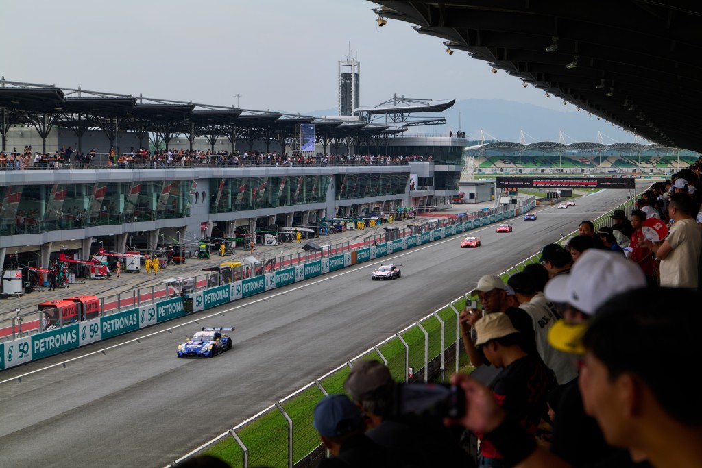 Bridgestone trở lại đường đua quốc tế Petronas Sepang cùng SUPER GT và Giải đua GR86 Cup Malaysia