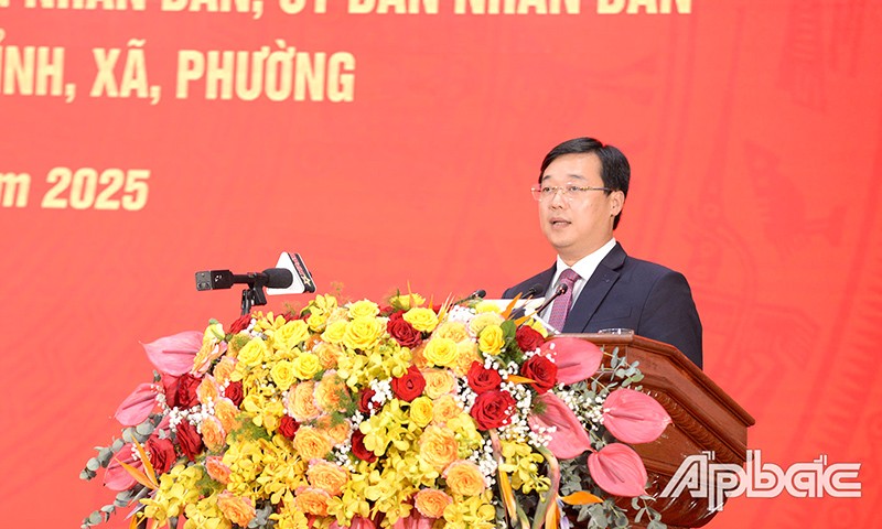 Đồng Tháp ra mắt chính quyền mới, kỳ vọng phát triển mạnh mẽ, nhanh, toàn diện, bền vững