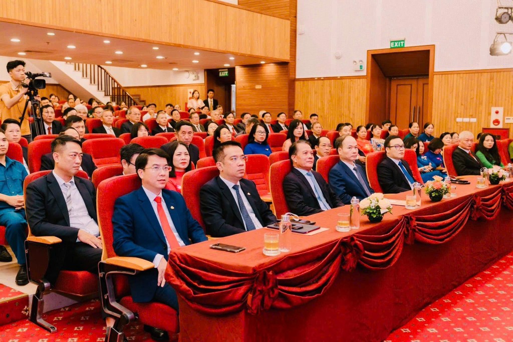 Các đại biểu dự chương trình