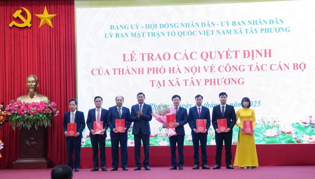 Vận hành chính quyền địa phương hai cấp với khát vọng cống hiến