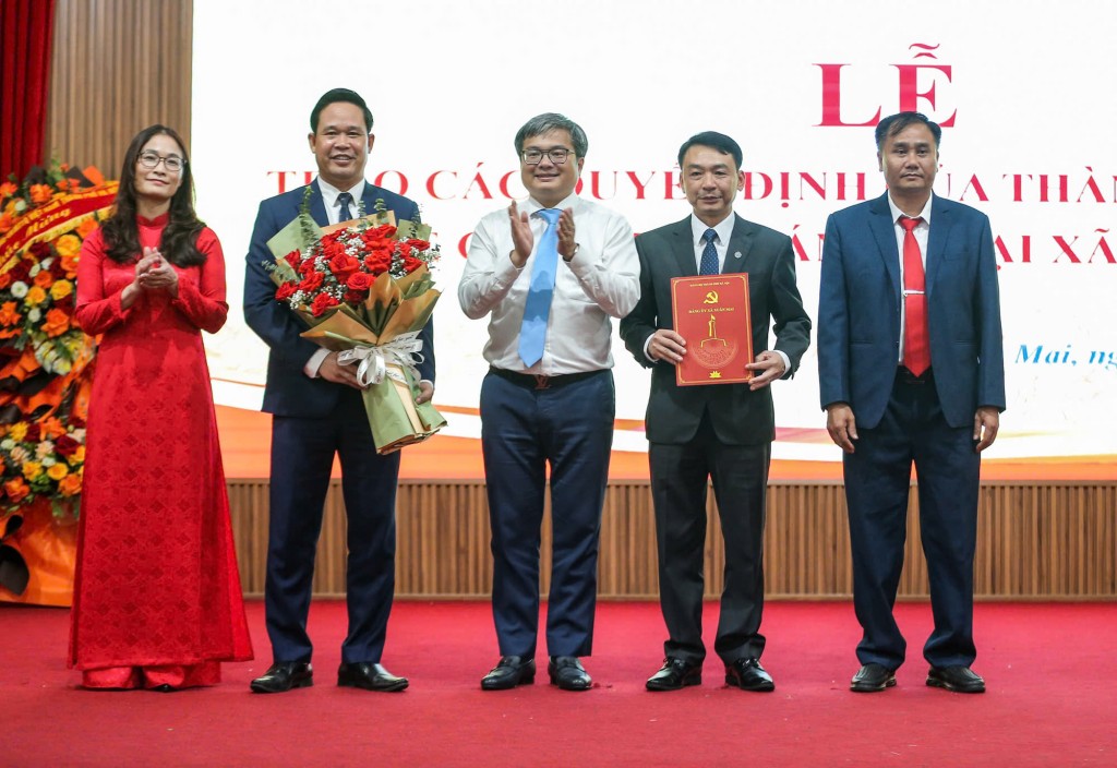 Đồng chí Hoàng Minh Hiến làm Bí thư Đảng ủy, Chủ tịch HĐND xã Xuân Mai