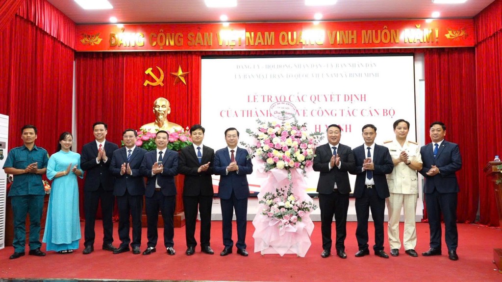 Xã Bình Minh ra mắt tổ chức bộ máy chính quyền hai cấp