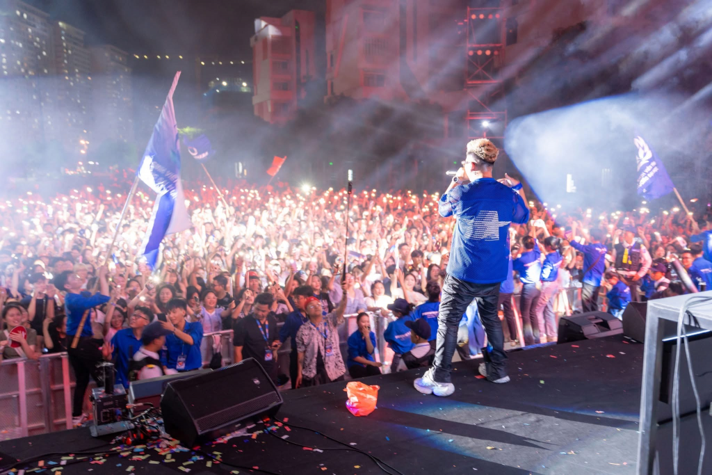 DJ Kaiz và MC Hype Hazel khuấy đảo không khí với những bản mix đỉnh cao