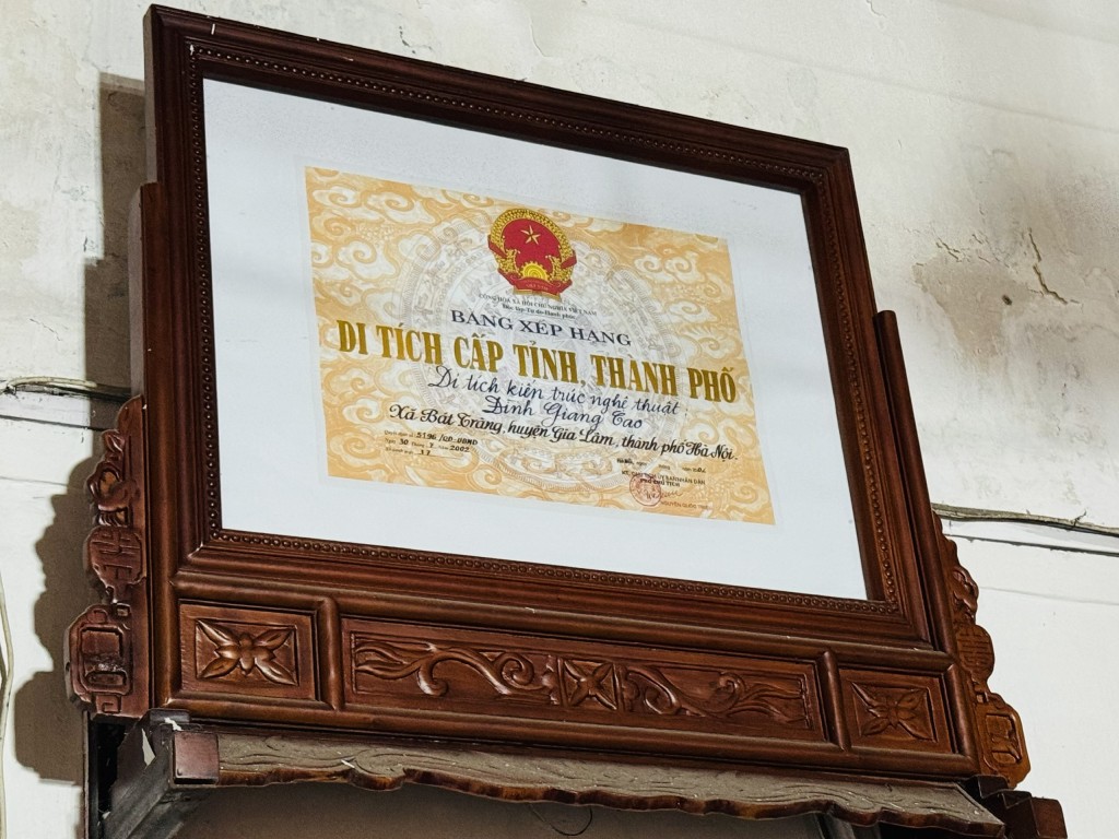 Bằng di tích cấp thành phố được người làng trân trọng, giữ gìn