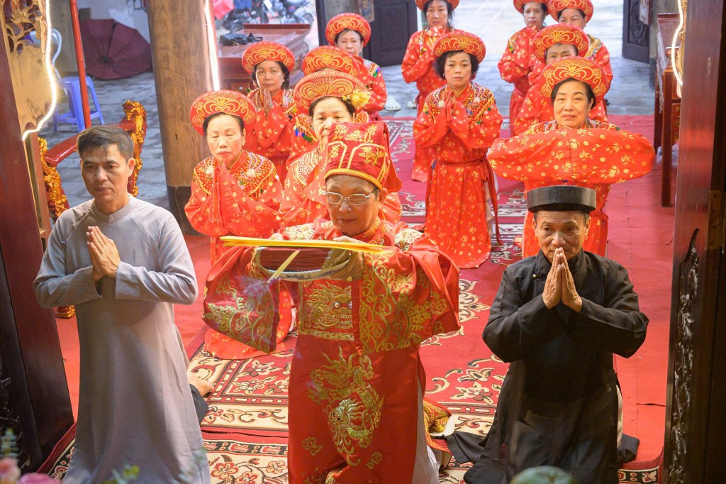Bài 1: Niềm hân hoan trong kỉ nguyên mới