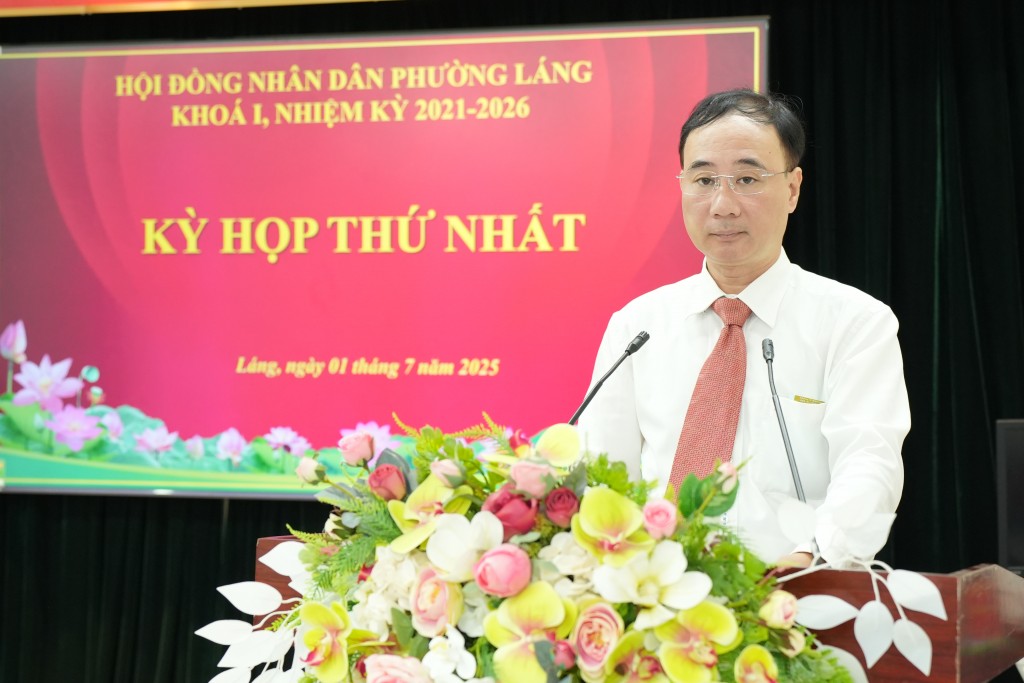 Ông trịnh gia hưng - Uỷ viên BTC, Trưởng ban Xây dựng Đảng trình bày đề án thẩm tra