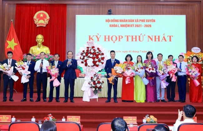 Đổi mới tư duy quản lý, xây dựng chính quyền hiệu lực, hiệu quả
