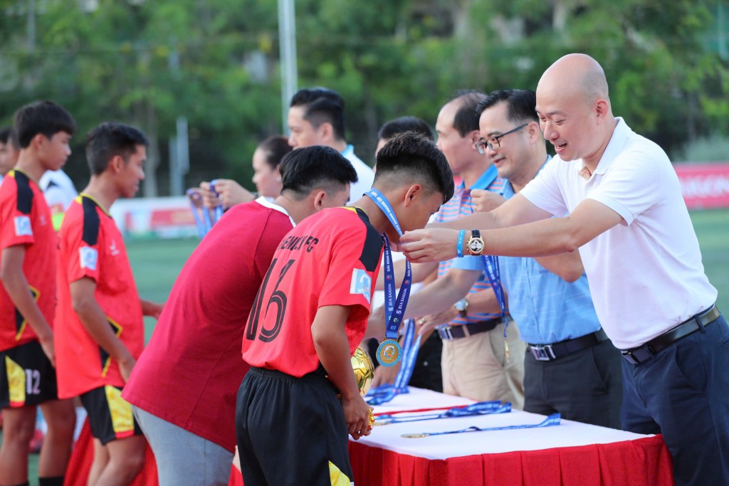 CLB Friendly vô địch Giải bóng đá 7 người Bia Saigon Dragon Cup 2025 tại Nam Trung Bộ