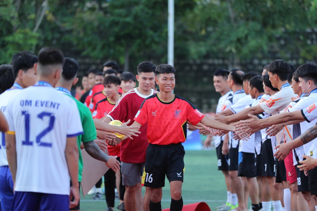 CLB Friendly vô địch Giải bóng đá 7 người Bia Saigon Dragon Cup 2025 tại Nam Trung Bộ