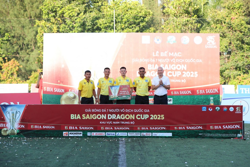 CLB Friendly vô địch Giải bóng đá 7 người Bia Saigon Dragon Cup 2025 tại Nam Trung Bộ