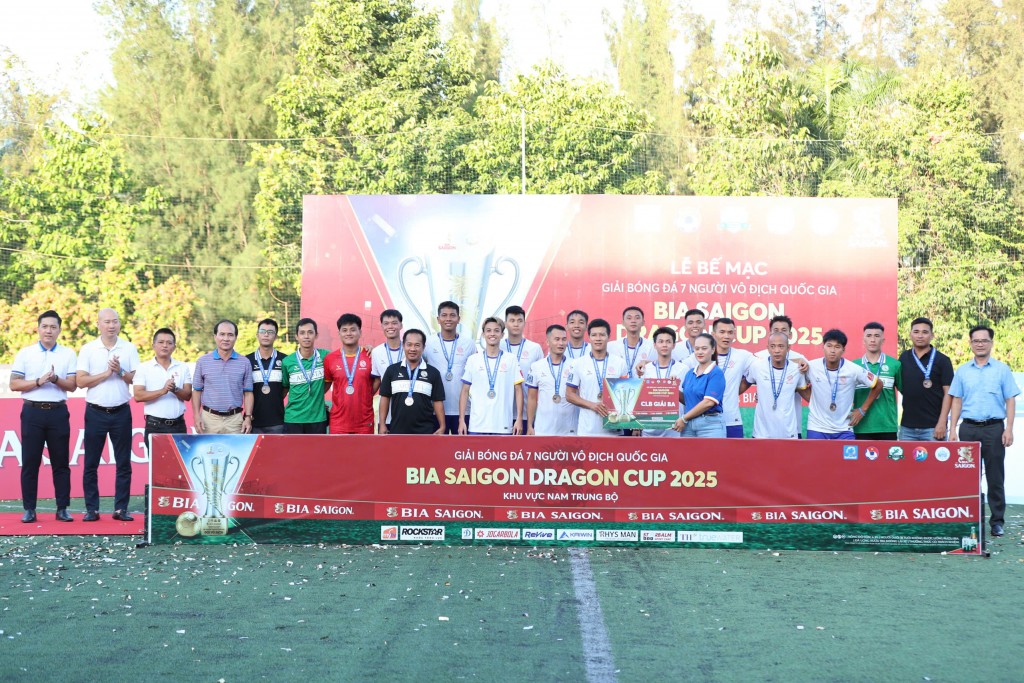 CLB Friendly vô địch Giải bóng đá 7 người Bia Saigon Dragon Cup 2025 tại Nam Trung Bộ