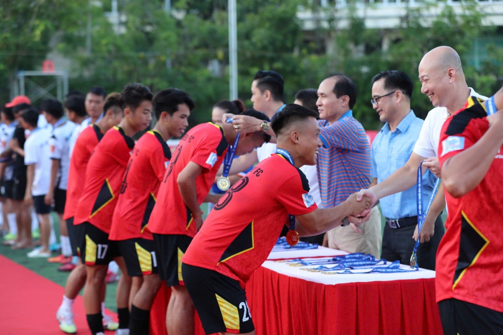 CLB Friendly vô địch Giải bóng đá 7 người Bia Saigon Dragon Cup 2025 tại Nam Trung Bộ