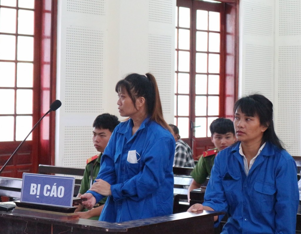 Các bị cáo tại toà