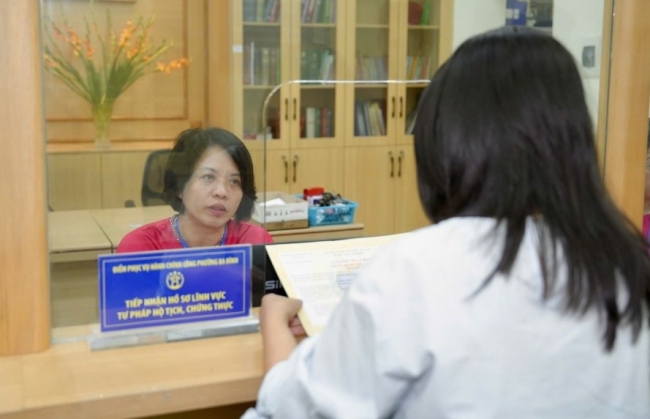Ngày đầu vận hành chính quyền địa phương 2 cấp ở phường Ba Đình