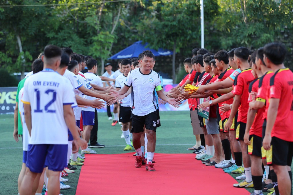 CLB Friendly vô địch Giải bóng đá 7 người Bia Saigon Dragon Cup 2025 tại Nam Trung Bộ