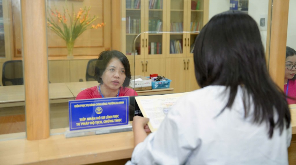 Ngày đầu vận hành chính quyền địa phương 2 cấp ở phường Ba Đình