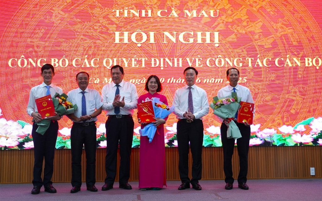 Cà Mau kiện toàn nhân sự sau hợp nhất