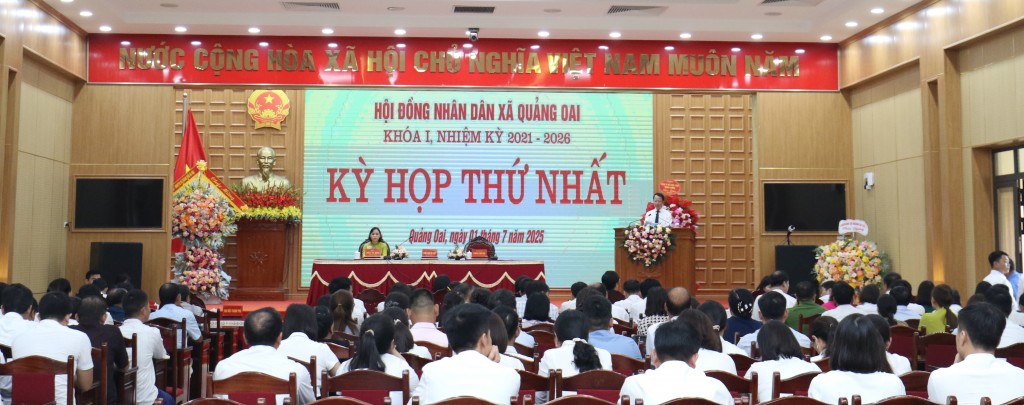 Toàn cảnh kỳ họp