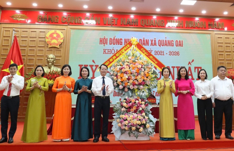 Phó Chủ tịch HĐND TP dự kỳ họp HĐND đầu tiên tại Quảng Oai