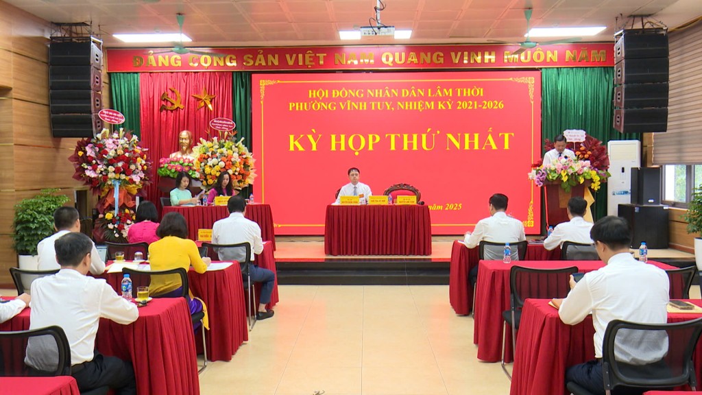HĐND phường Vĩnh Tuy khóa I, nhiệm kỳ 2021-2026 tổ chức kỳ họp thứ nhất.