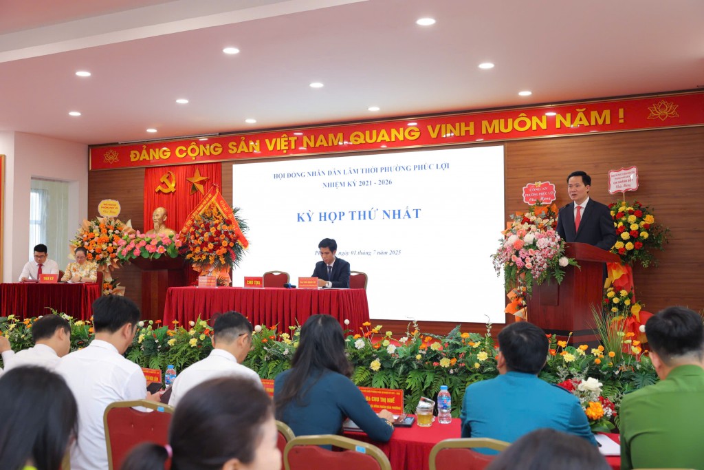 Phường Phúc Lợi kiện toàn tổ chức, vận hành bộ máy mới