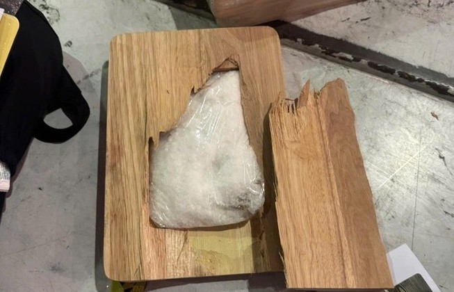 Hải quan Khu vực II chủ động chặn ma túy từ "trên trời"