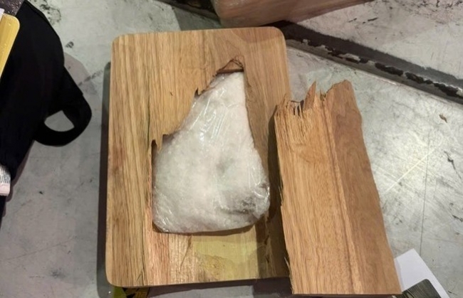 Hải quan Khu vực II chủ động chặn ma túy từ "trên trời"