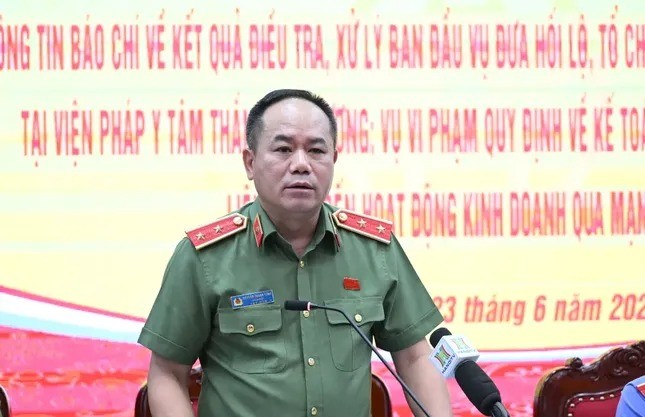 Ban Bí thư chuẩn y hai ủy viên Ban Thường vụ Thành ủy