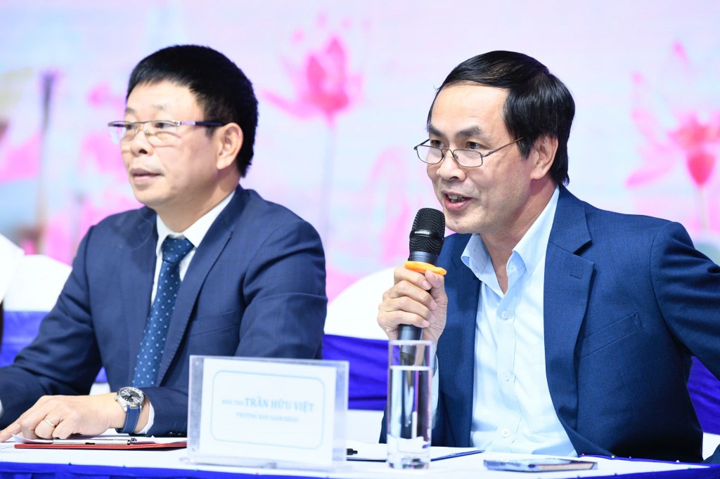 Nhà thơ Trần Hữu Việt, Trưởng Ban Giám khảo Hoa hậu Việt Nam 2024 đánh giá về câu trả lời ứng xử của các thí sinh