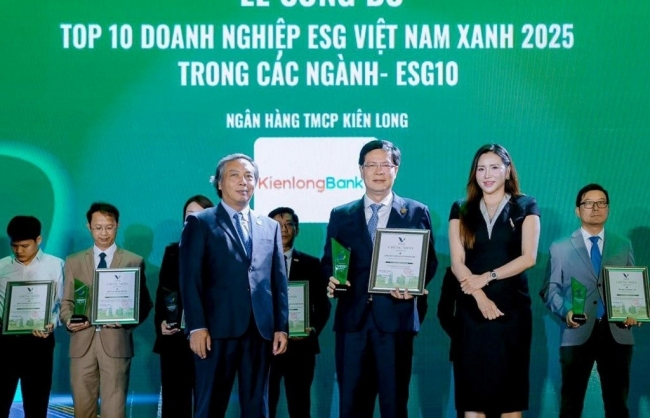 KienlongBank: Định hình tương lai bền vững với Top 10 ESG Việt Nam Xanh 2025