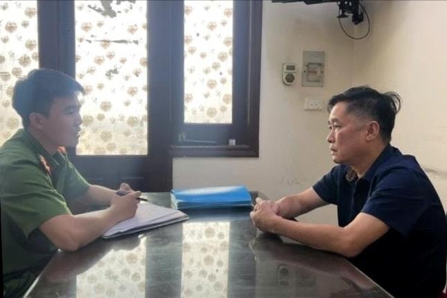 Đối tượng Hoàng Tất Thành tại cơ quan công an