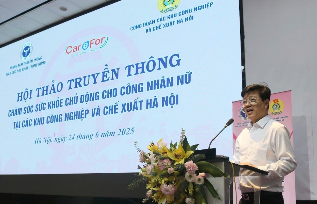 Nâng cao nhận thức chăm sóc sức khỏe cho lao động nữ