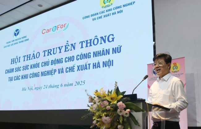 Nâng cao nhận thức chăm sóc sức khỏe cho lao động nữ