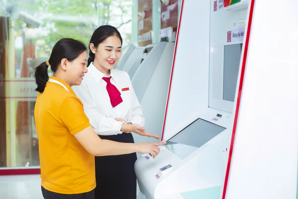 Lan tỏa tri thức - Tiên phong chuyển đổi số