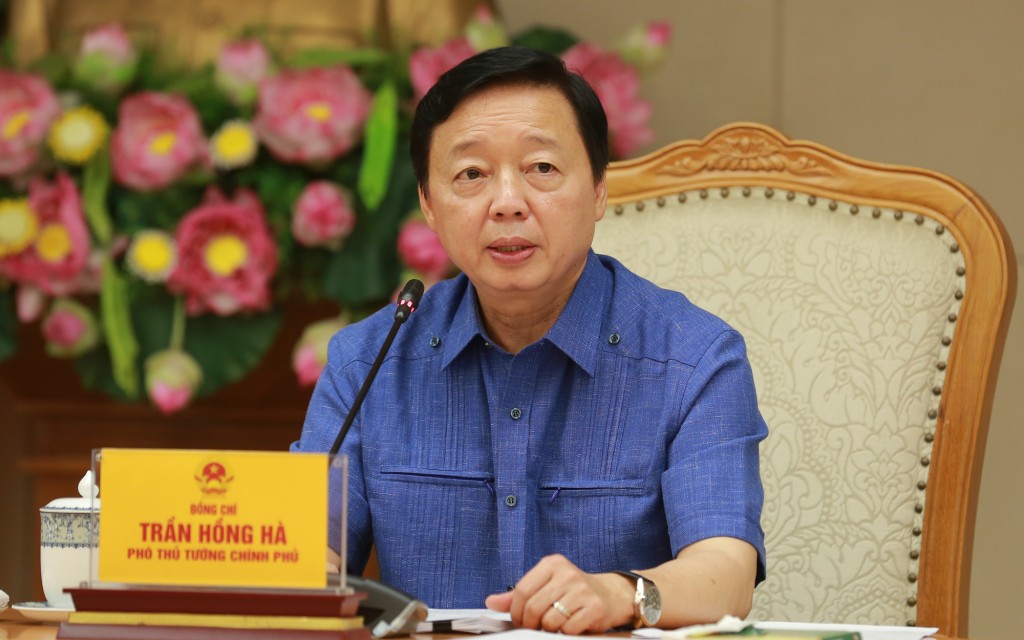 Phó Thủ tướng Trần Hồng Hà yêu cầu Bộ Công Thương rà soát thể chế, chính sách đã ban hành, đề xuất bổ sung những quy định còn thiếu, đặc biệt trong lĩnh vực thuế và tài chính - Ảnh: VGP/Minh Khôi