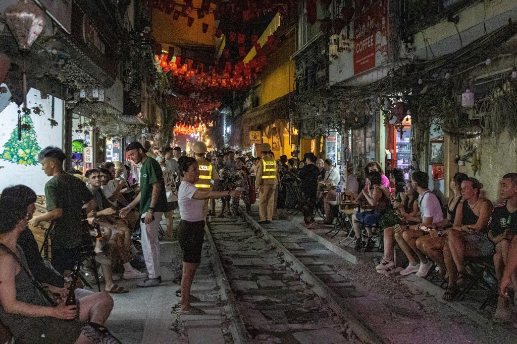 Duy trì kiểm tra, xử lý vi phạm tại phố 