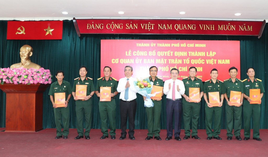 Kiện toàn nhân sự Ủy ban MTTQ Việt Nam TP Hồ Chí Minh