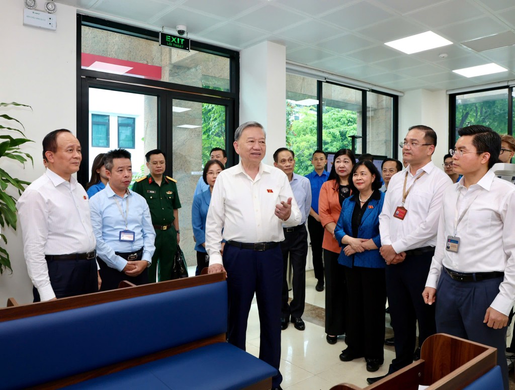 Tổng Bí thư Tô Lâm tiếp xúc cử tri Hà Nội