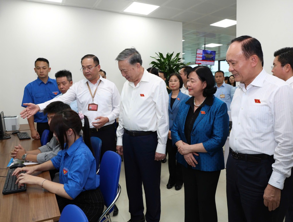Tổng Bí thư Tô Lâm tiếp xúc cử tri Hà Nội