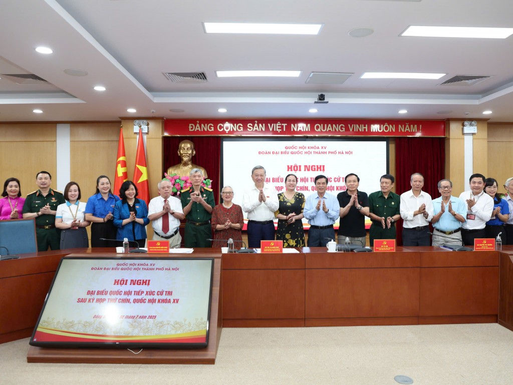 Tổng Bí thư Tô Lâm tiếp xúc cử tri Hà Nội